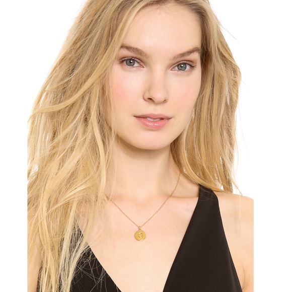 NWT Kate Spade Letter “Q” Necklace - Picture 4 of 7